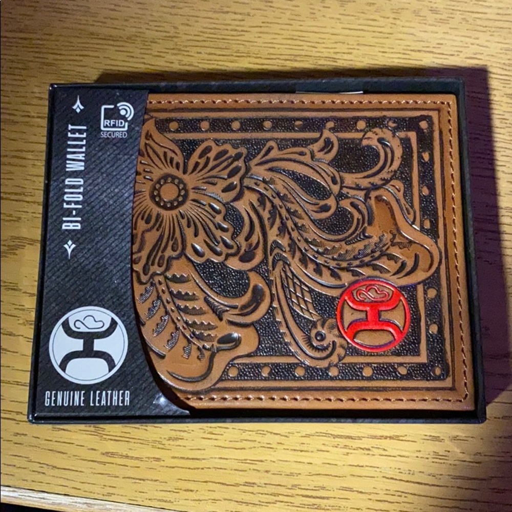 Brand New Hooey Bilfold